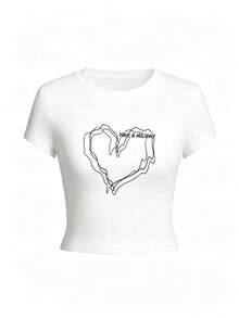 Women's Cropped Top With A Round Neck, Short Sleeves, And A Youthful Style. New Summer Design With A Heart And Letter Print. Super Cute And Versatile Fitted Cut, Lightweight And Comfortable Fabric, Ideal For Casual Outings, Everyday Looks, And Easy To Pair With Anything For A , Modern Style. LAUB - 白色 - 查看 2