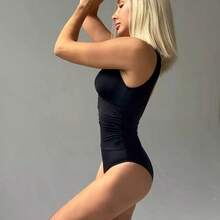 Fashionable New Solid Color Women's One-Piece Swimsuit, Slimming And Figure-Flattering Swimwear - Black - View 4