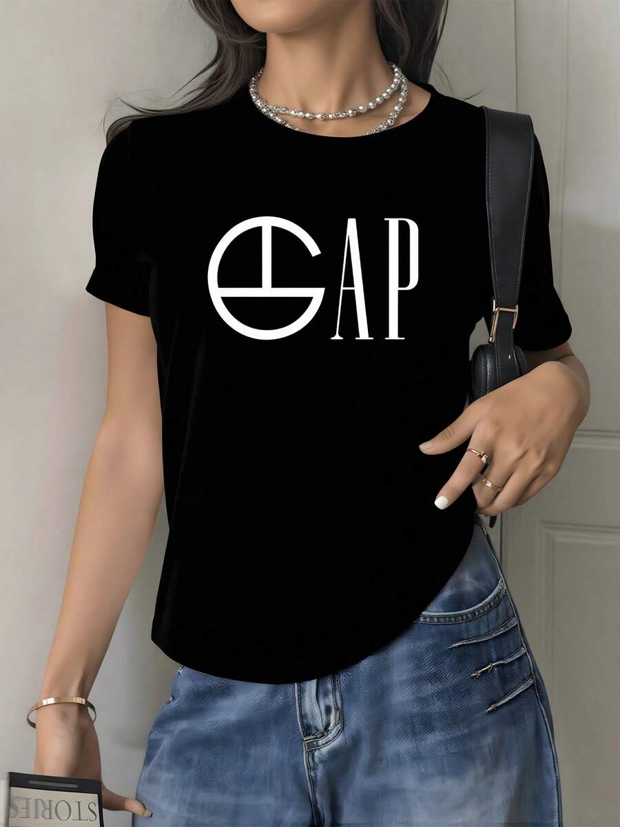 Símbolo circular blanco entrelazado con letras que evocan equilibrio y modernidad representando conexión y armonía visual con un toque minimalista camiseta de mujer casual elegante para uso diario - Negro - Ver 1