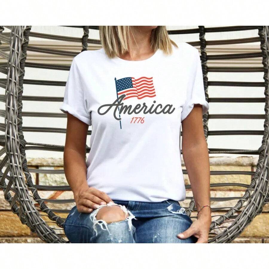 4th Of July T-Shirt, Red, White And Blue, Patriotic T-Shirt, Independence Day T-Shirt, Gift For Women, American Flag T-Shirt, Red, White And Blue T-Shirt. - 白色 - 查看 1
