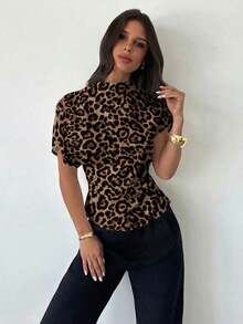Blusa ajustada de estampado animal minimalista y casual con cuello fruncido, manga asimétrica y cintura fruncida, para mujer, para todas las estaciones - Blanco - Ver 3