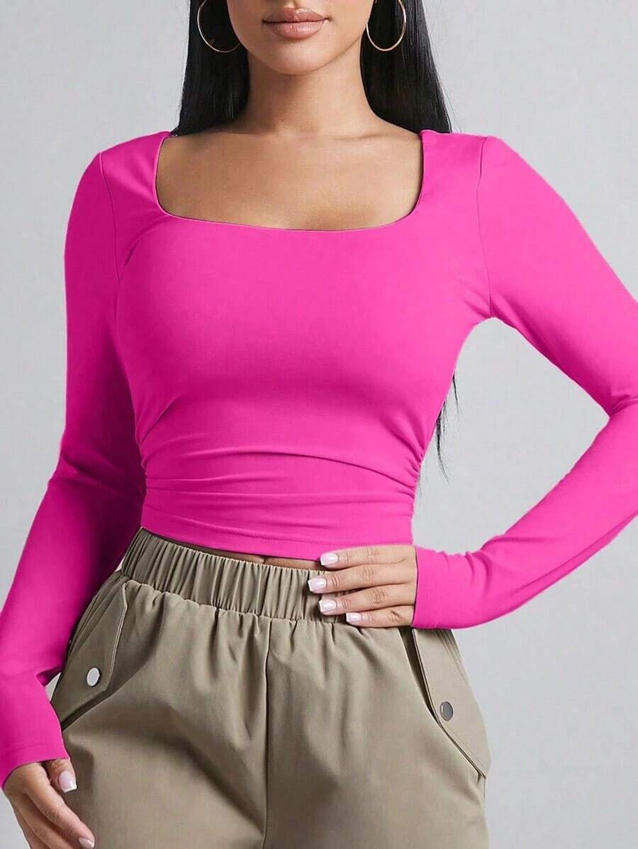 Camiseta crop de cuello cuadrado fruncido lateral - Rosa Fucsia - Ver 1
