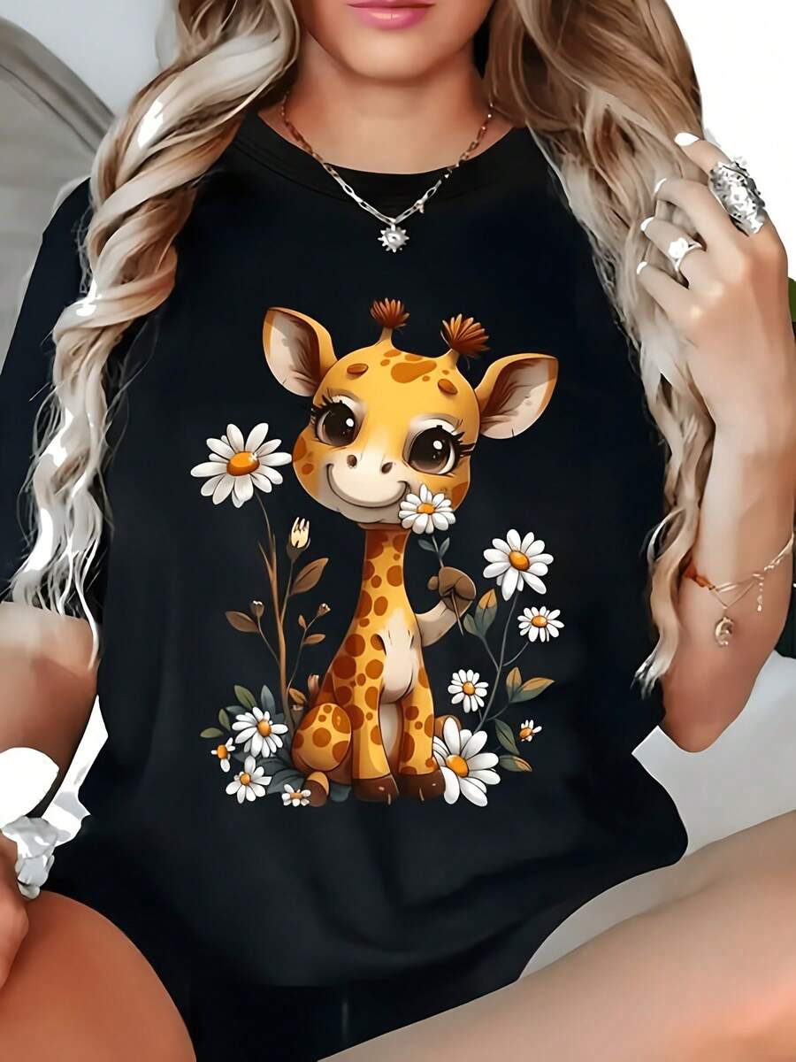 Women's Casual Black T-Shirt With A Cute Giraffe Graphic, Short Sleeves, Crew Neck, And A Daisy Floral Print. It's Stretchy, Machine Washable, And Perfect For Valentine's Day, Christmas, Or Father's Day Gifts. Plus Size Available. - 黑色 - 查看 1