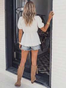 Blusa blanca de mujer con escote en V de encaje transparente, mangas abullonadas y decoración de volantes en el bajo, top casual de verano - Blanco 2 - Ver 2