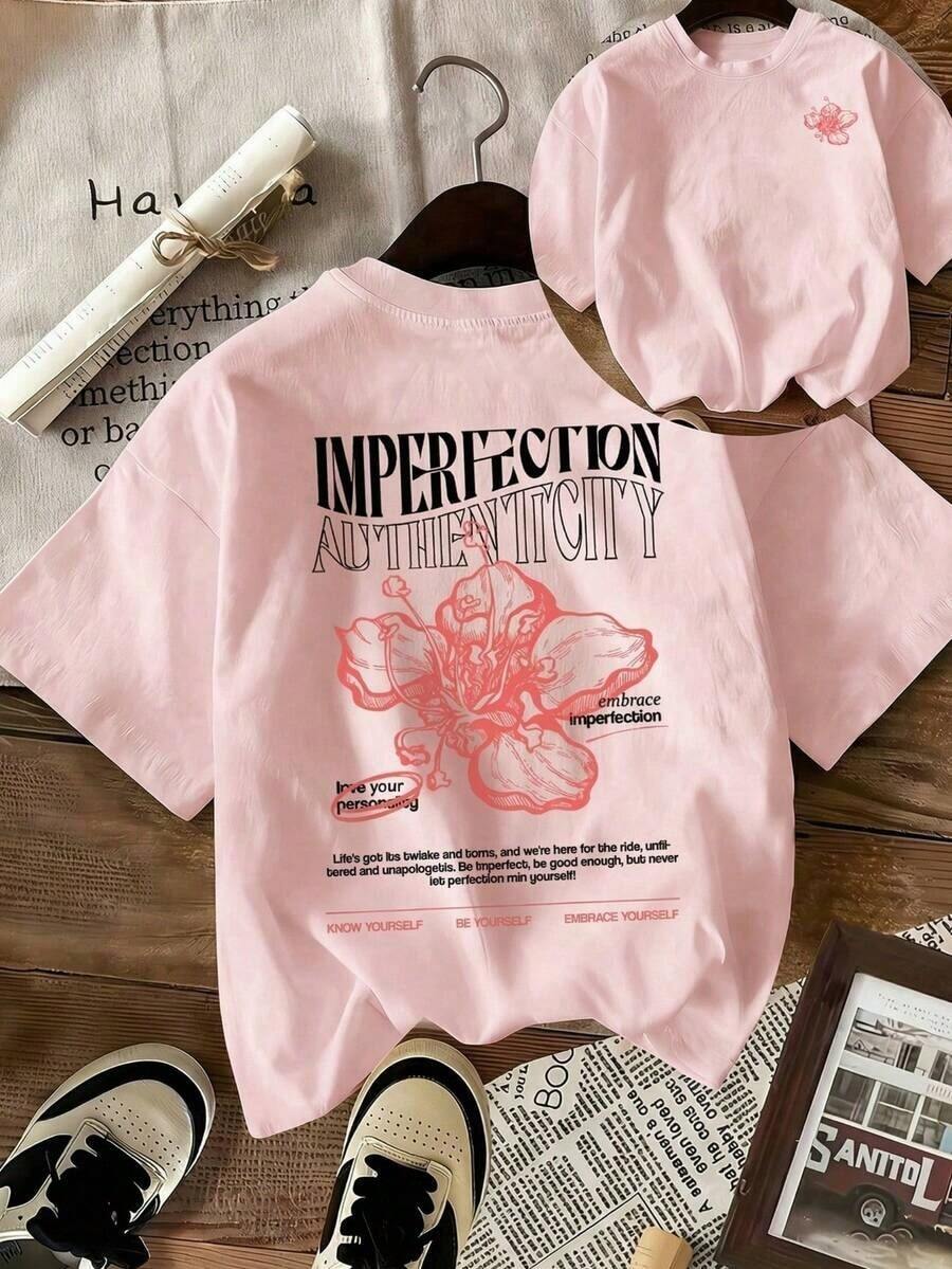 Camiseta de mujer estilo retro americano con estampado de flor de hibisco y eslogan "Imperfecto", corte holgado que realza la silueta, estilo artístico y relajado, manga corta, adecuada para la escuela, paseos por la ciudad, salidas de primavera y uso casual de verano. - Rosa - Ver 1