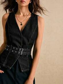 Parte superior de mezclilla sin mangas con diseño de hebilla en la cintura y cuello en V para mujer - Negro - Ver 3