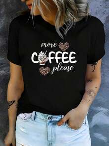Camiseta Gráfica "Más Café Por Favor" con Diseño de Taza de Café y Corazones de Granos para Amantes del Café, Ropa Casual, Blusas para Mujer - Negro - Ver 3