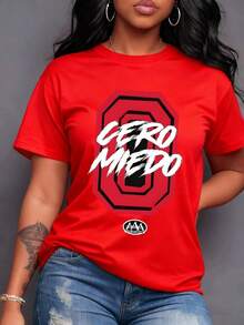 The Striking ZERO FEAR Print In Bold White Letters On A Vibrant Red Octagon Symbolizes Unwavering Bravery And A Spirit Of Defiance For Strong Women Who Face Life With Determination, Courage, And Faith. Women's T-Shirt, 220g, Casual Short Sleeve. - 紅色 - 查看 7
