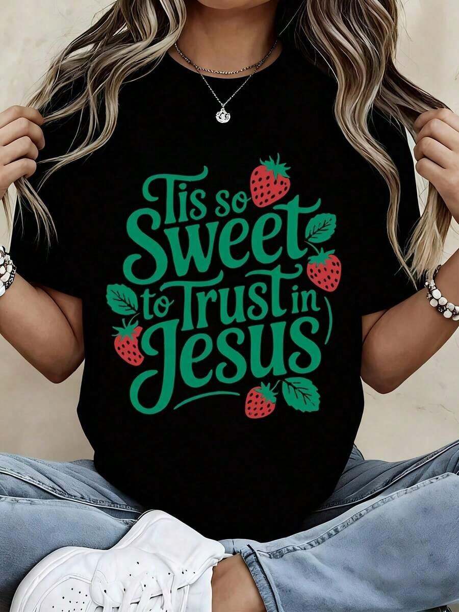1 Piece Women's Round Neck T-Shirt With Strawberry Print And Text "It's So Sweet To Trust In Jesus", Short Sleeve, Casual Summer Style For Daily Wear, 180g, 100% Cotton. - 黑色 - 查看 1