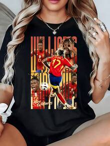 Female Soccer Player Running With Energy And Passion In Front Of The Ball, Representing The Strength Of The Sport And The Competitive Spirit. Comfortable, Modern Casual Women's T-Shirt For Soccer Fans. - 黑色 - 查看 8