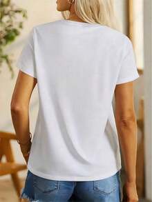 Short-Sleeved T-Shirt With A Forest-Style Butterfly Wreath Design | White Crew Neck T-Shirt With A Loose Fit, Artistic And Delicate Retro Style, Niche Design, Casual, Slightly Stretchy Fabric, Printed, Suitable For All Seasons, Friends - 180g And 100% Cotton (S-3XL, Local Shipping) - 白色 - 查看 2