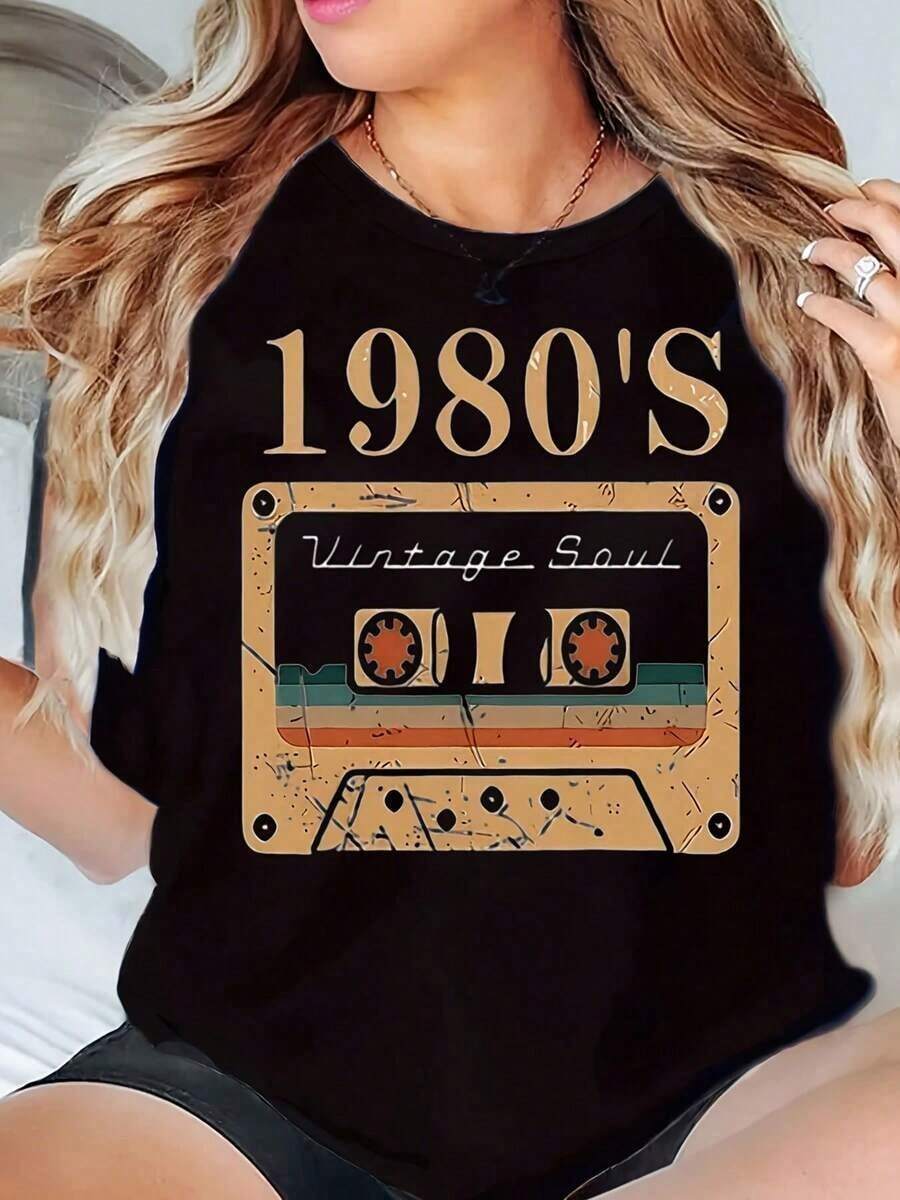 New Arrivals For Summer. Women's Crew Neck T-Shirt With A Vintage 80s Cassette Tape Print, Casual Loose Fit. Blouse, Shirt > Beautiful. - 黑色 - 查看 1