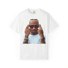 Camiseta Gráfica de Lewis Hamilton con Retrato de Carreras de F1 , Camiseta de Fórmula Uno - Negro - Ver 1