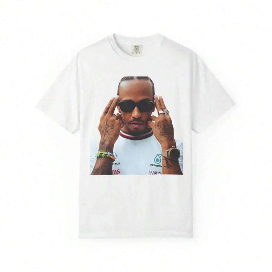Camiseta Gráfica de Lewis Hamilton con Retrato de Carreras de F1 , Camiseta de Fórmula Uno - Negro - Ver 1