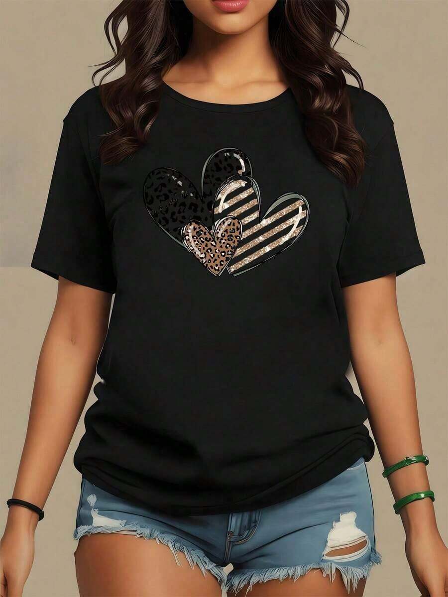 Three Intertwined Hearts With Animal Print And Gold Stripes Symbolize Love, Strength, And Inner Peace, Reflecting Modern Elegance. A Comfortable, Casual Women's T-Shirt For Everyday Wear - Vintage Street Style Unisex Loose Cotton Short Sleeve Crew Neck Shirt - 黑色 - 查看 1