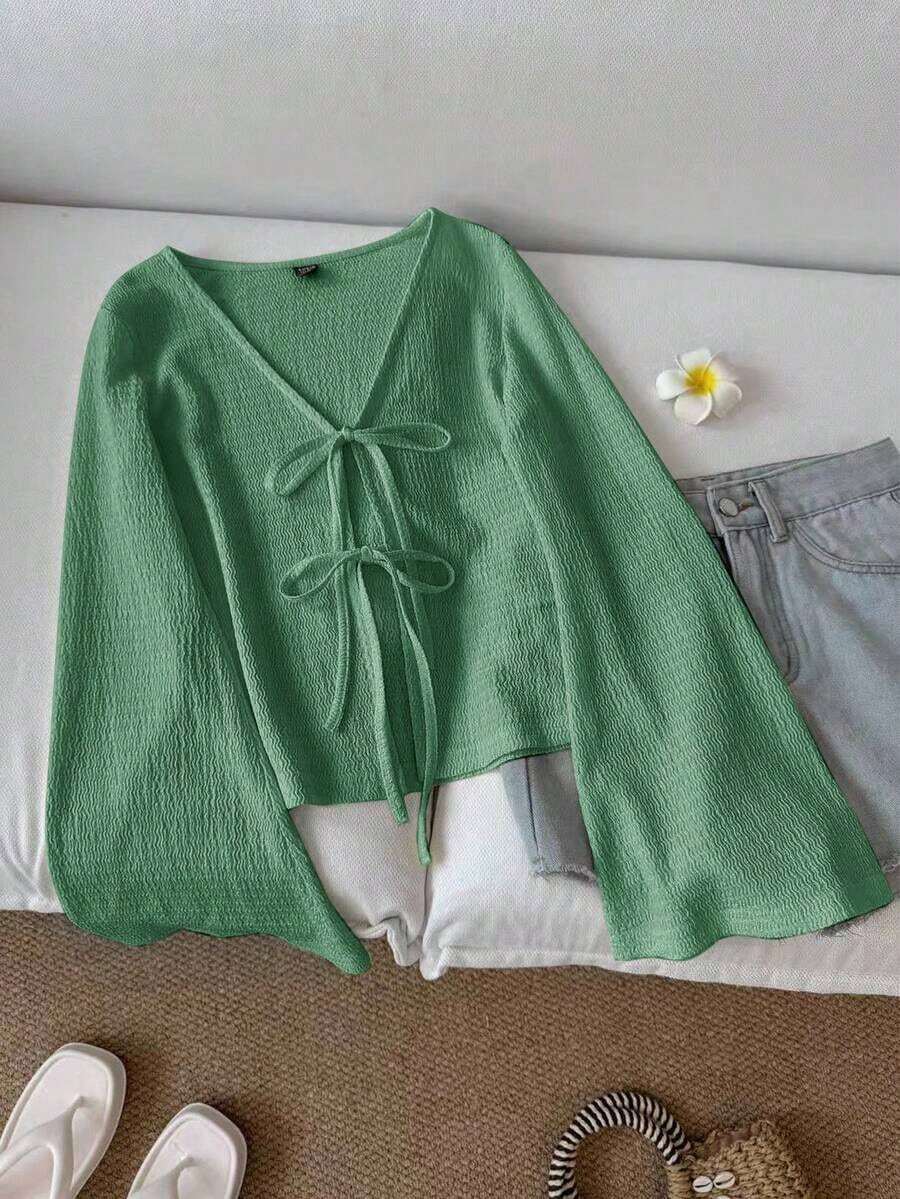 Blusa casual de mujer de manga acampanada con lazo, unicolor, top color burdeos, top rojo vino, top rojo oscuro, ropa estilo cottagecore, blusas rojas para mujer, casual - Verde - Ver 1