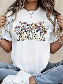 Camiseta Moderna Minimalista Blanca con Estampado Floral Nana para Mujer - Top Casual de Verano con Diseño de Flores Vintage y Texto NANA, Perfecta para Reuniones Familiares y Uso Diario Casual - Blanco - Ver 7