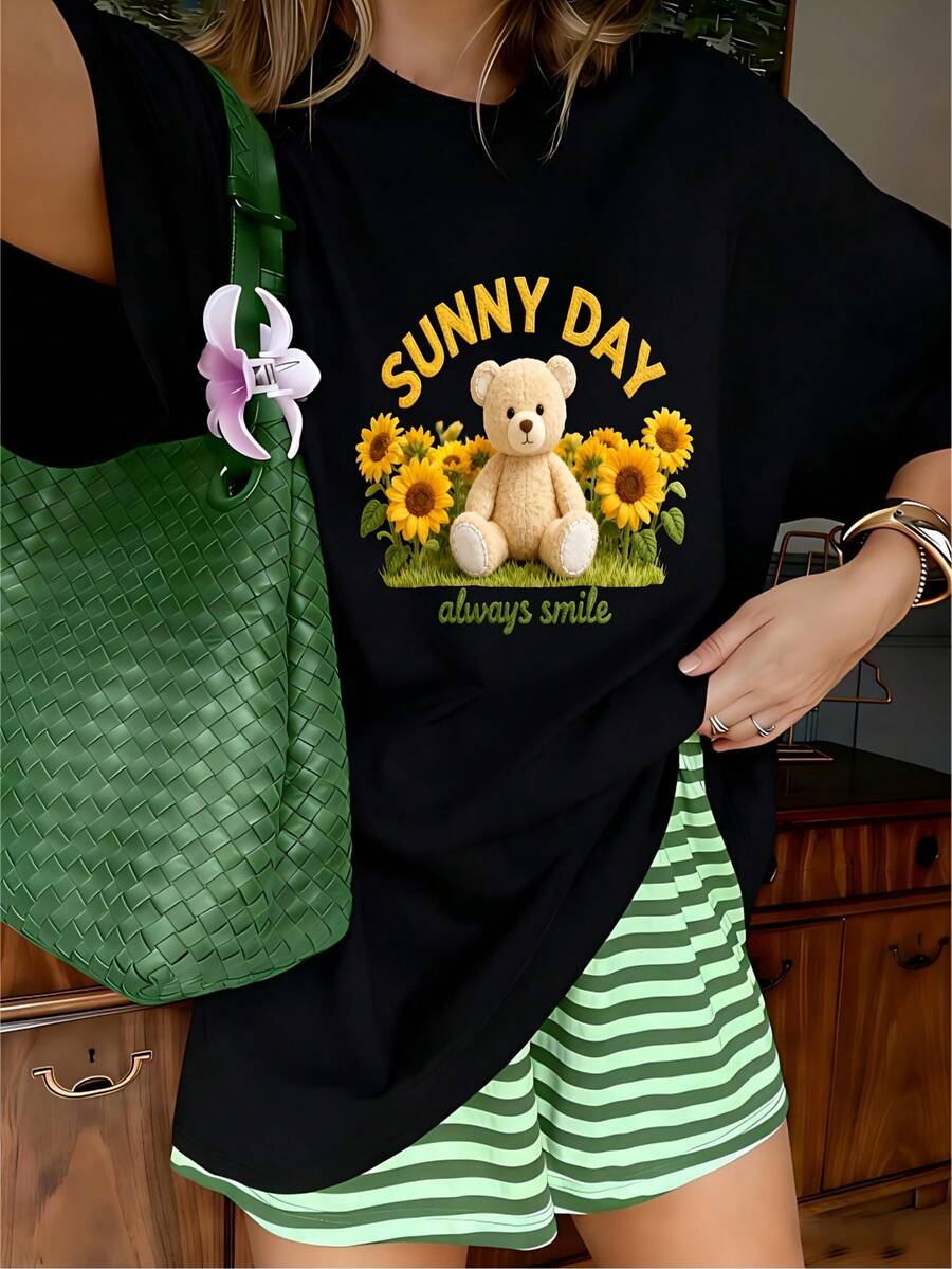 Kawaii Sunny Day Bear Graphic T-Shirt, 100% Cotton Oversized Soft Breathable Casual Crewneck Short Sleeve Top, Summer Vibes Aesthetic Tee for Women & Sunflower Lovers