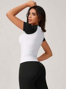 1 pieza Camiseta deportiva de manga corta de ajuste ceñido y minimalista para mujer, ideal para el verano - Blanco y Negro - Ver 3