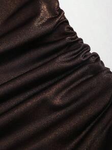 Nuevo vestido mini de tela brillante, sexy, para fiesta, casual y de uso diario, sin mangas, con cintura ceñida, doble volante en el bajo, color marrón café para mujeres - Café integral - Ver 4