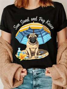 Camiseta Casual de Manga Corta Unisex y para Adultos - Estampado de Playa Save Sand & Pug Kisses, Suave y Elástica, Beige Claro y Amigable, Top de Vacaciones de Verano, Cuello Redondo y Ajuste H, Ropa de Playa y para Amantes de los Pugs, 180gsm - Negro - Ver 2