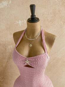 Mono de textura de unicolor con lazo de atar en el cuello para vacaciones, para fiesta en la playa - Rosa - Ver 4