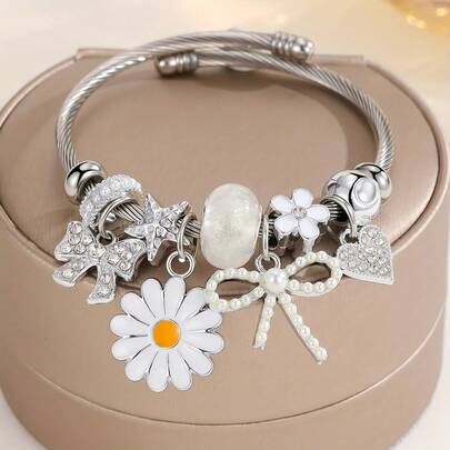 1 pieza Pulsera minimalista de cuentas plateadas con colgante de margarita y lazo, accesorio versátil y ajustable para uso diario