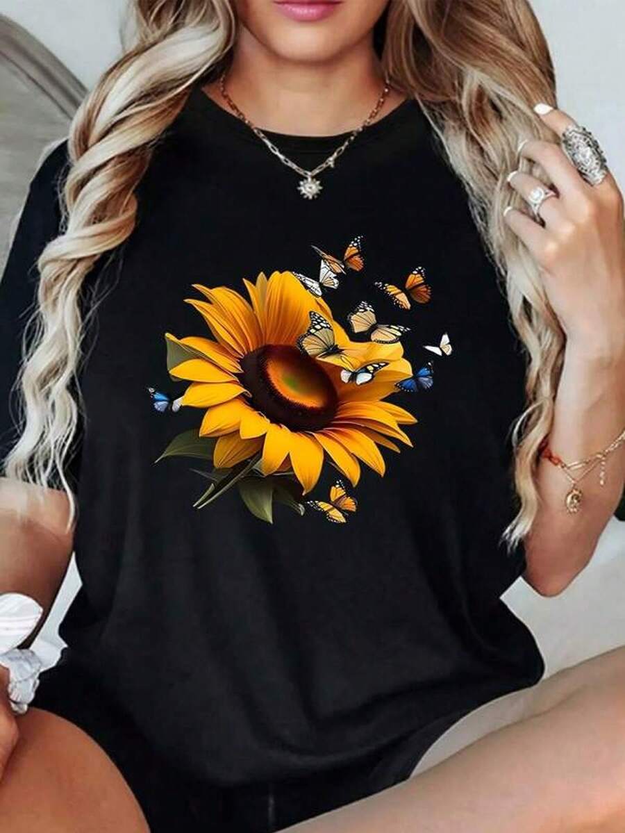Large Sunflower Symbolizing The Energy Of The Sun And Hope, Surrounded By Butterflies Representing Freedom And Renewal. Women's T-Shirt, 100% Soft And Comfortable Cotton. - 黑色 - 查看 1