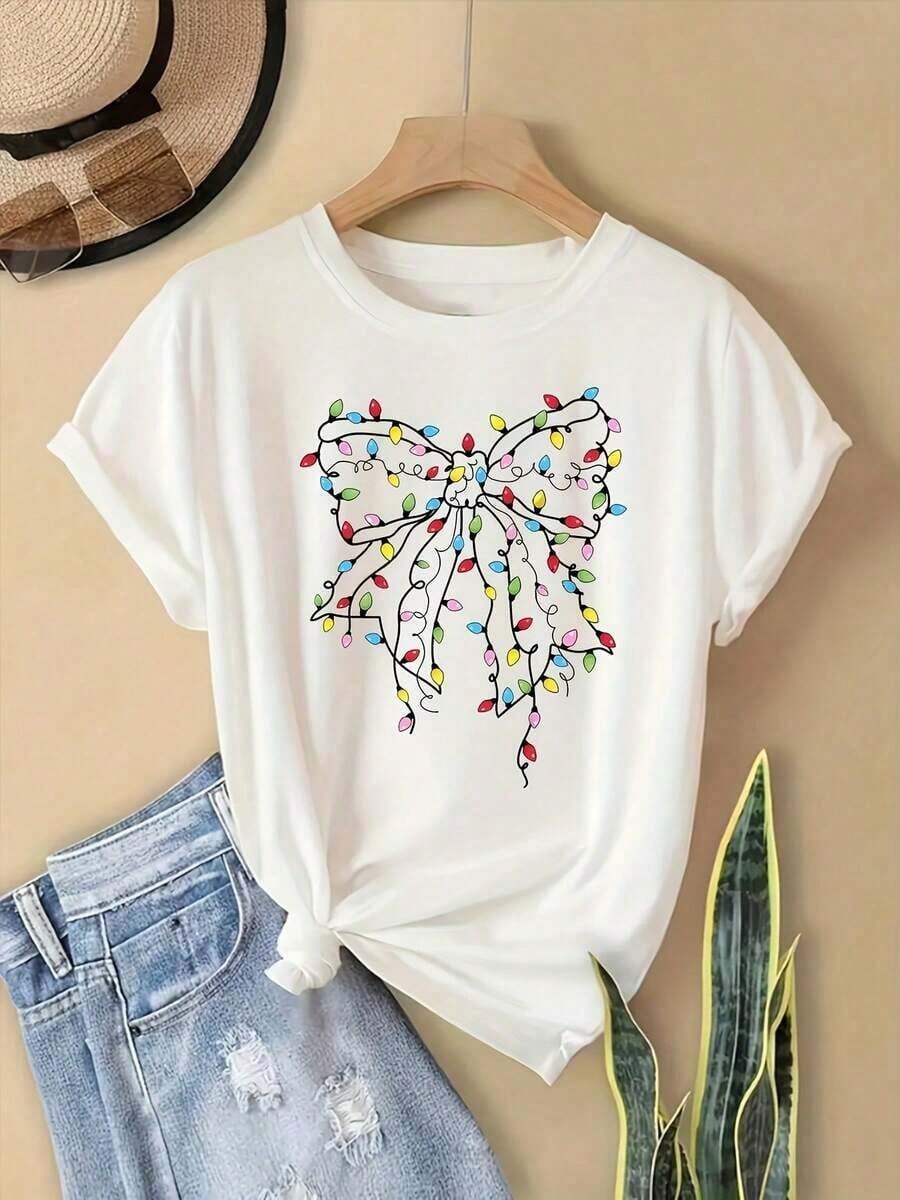 1ps1ps Women's Graphic T-Shirts, Short Sleeve Top With Round Neck And An Elegant Print Of Christmas Lights And Bows, 100% Cotton, Soft. - 白色 - 查看 1
