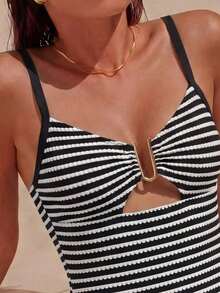 Swim Chiccia Nuevo traje de baño de una pieza elegante de unicolor, exquisito, para mujeres, para playa, natación y spa, temporada primavera/verano 2026 - Blanco y Negro 3 - Ver 4