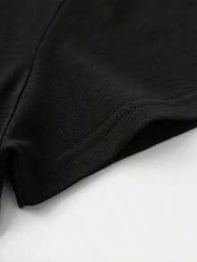 Plus Size Women's 4th Of July Themed T-Shirt - Featuring An American Flag Design, This Casual Black Short-Sleeve Crew Neck T-Shirt Is Suitable For Summer Events, Barbecues, Parades, And Picnics. It's An Easy-To-Wash Independence Day Garment. - 黑色 - 查看 4
