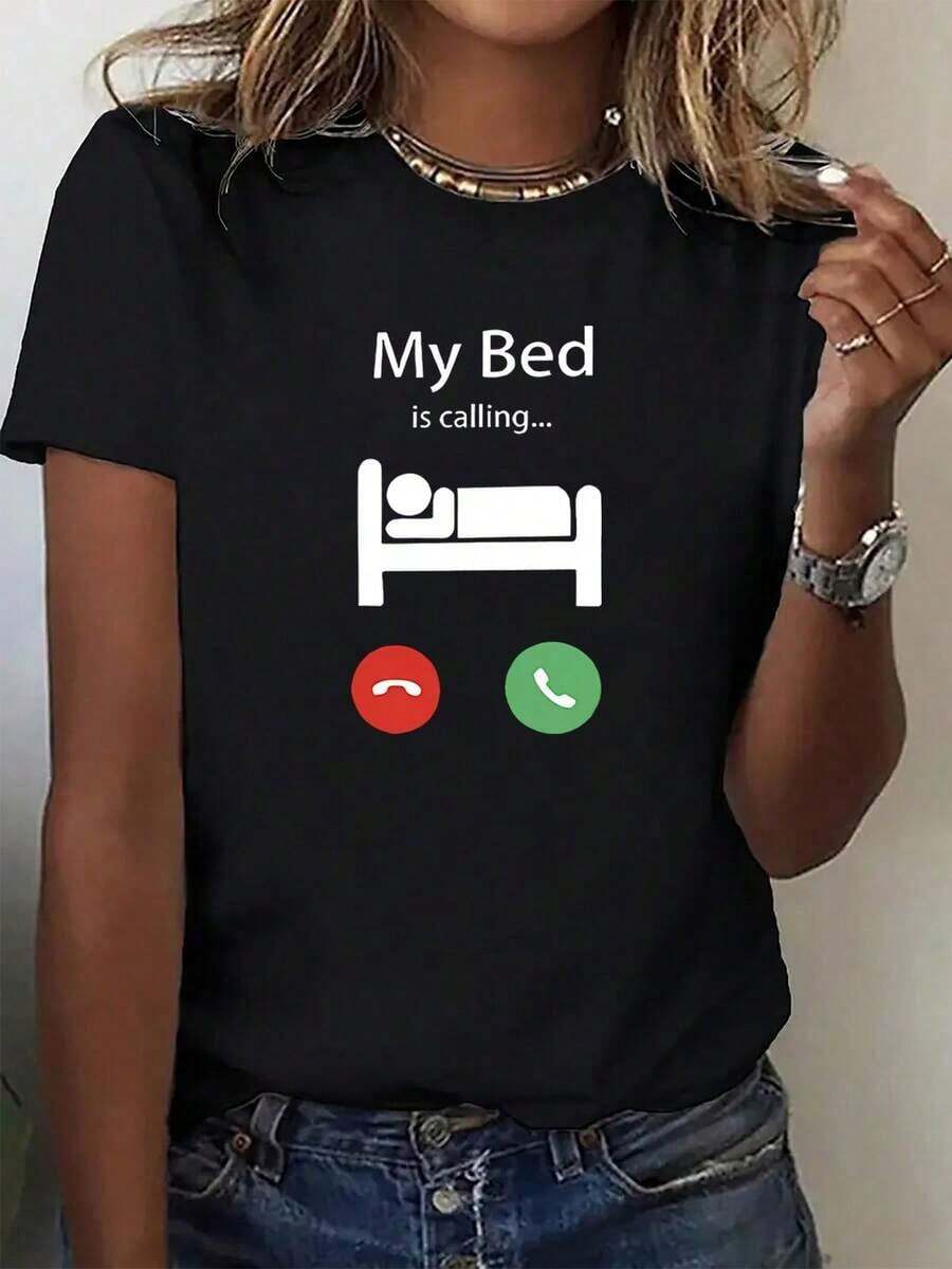 Comfortable Women's Casual Short-Sleeve T-Shirt - Fun "My Bed Is Calling Me" Print, Available In Various Colors And Sizes, Soft And Breathable Fabric, Comfortable For Everyday Wear In All Seasons. Loose And Versatile Women's Short-Sleeve T-Shirt - 黑色 - 查看 1
