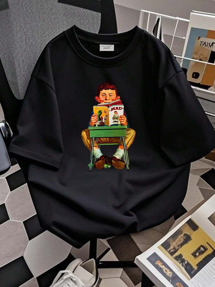 Retro Graphic Tee Featuring Alfred E. Newman From MAD Magazine, 100% Cotton - Vintage Comic Book Tee With The Phrase "What Worries Me?" Design: Soft And Breathable Black Tee For Men And Women - Casual Everyday Wear - Machine Washable, Classic Fit, Modern Graphic Print - 黑色 - 查看 1