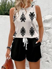 Set de 2 piezas talla grande con top de tirantes estampado retro y pantalones cortos de unicolor, adecuado para el verano - Blanco y Negro - Ver 7