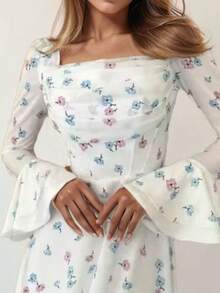 Long Printed Dress With Fitted Waist And Flared Sleeves, Elegant Spring 2026 - 白色 - 查看 5