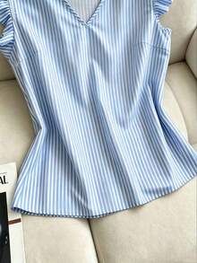 Blusa blanca casual y versátil con mangas acampanadas y volantes, Camisa de cuello en V, Camisa de lunares, Blusa estampada de lunares, Camisa de manga corta, Camiseta estampada, Ropa de verano para vacaciones - Azul y blanco - Ver 4