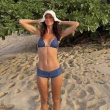 Set de Bikini para Mujer con Lunares, Top Triangular Halter y Braguita Corta, Detalle de Lazo y Cordón, Ajustado para Playa y Vacaciones de Verano - Azul - Ver 2