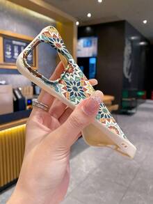 1pc Fashionable Rhombus Flower Middle Eastern Pattern Beige Leather Texture Shockproof Phone Case Suitable For Samsung/Mi/Transsion - Beige - View 3