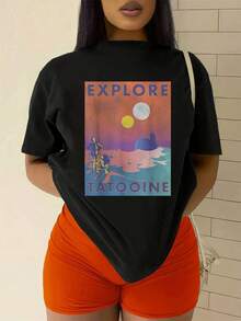 Explore A Galactic Landscape With Two Suns Shining Over A Sandy Horizon And Adventurous Figures That Evoke The Excitement Of Discovering Distant Worlds. Comfortable And Modern Women's T-Shirt For Universe Lovers. - 黑色 - 查看 2