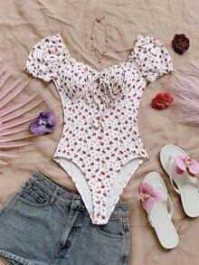 Body con estampado floral de hombros descubiertos ribete fruncido con nudo delantero pecho con fruncido - Blanco 4 - Ver 6