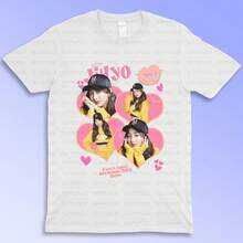T-Shirt, Heart, Girl Group, Girl Group Music, Vintage Style, Unisex Sizes, T-Shirt. Casual T-Shirts For Women: A Collection That Includes Casual Tees, Tops, And T-Shirts Ideal For Everyday Wear. Made With Lightweight And Breathable Fabrics, These Garments Feature A Vintage-Inspired Aesthetic, Making Them A Great Choice For Both College Life And Everyday Outfits. The Designs Are Charming And Pretty, With A Comfortable And Flattering Cut. Thanks To Their Classic Style, Soft-To-The-Touch Fabrics, And Pleasant Feel Against The Skin, These Garments Have A Distinctive Mexican-Inspired Flair. - 白色 - 查看 11