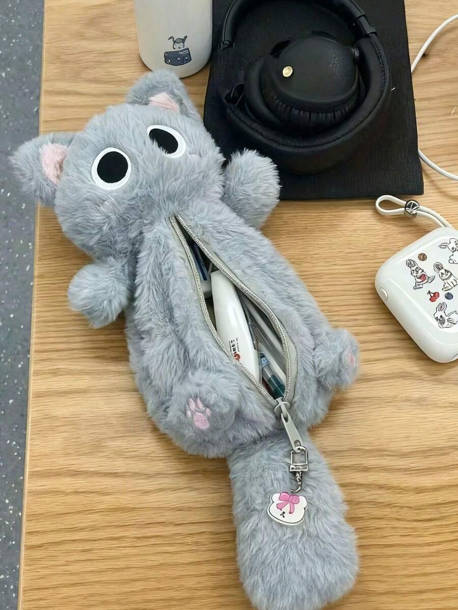 1pc Large Capacity Grey Cat Plush Pencil Case - Soft And Thick Polyester Zipper Pencil Pouch, Cute Cartoon Design, Perfect For School And Office Supplies Storage, Pencil Case, Small Bag, Learning Supplies, Office Supplies, Christmas, Halloween, Christmas Gift Stocking, Halloween Gift, Cute Learning Supplies - Multicolor - View 1