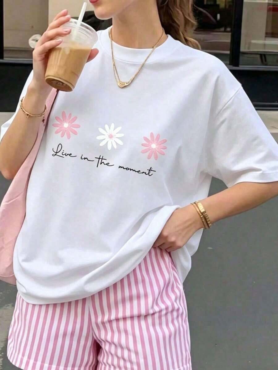 Camiseta de Estilo Casual Oversize para Mujer de Arte Mexicano con Estampado Floral y de Letras, Tela Suave, Corte Holgado, Cuello Redondo, Mangas Cortas, Adecuada para Primavera y Verano, Ideal para Uso Diario, Combinable. Camiseta de Algodón Familiar Coordinada - Blanco - Ver 1