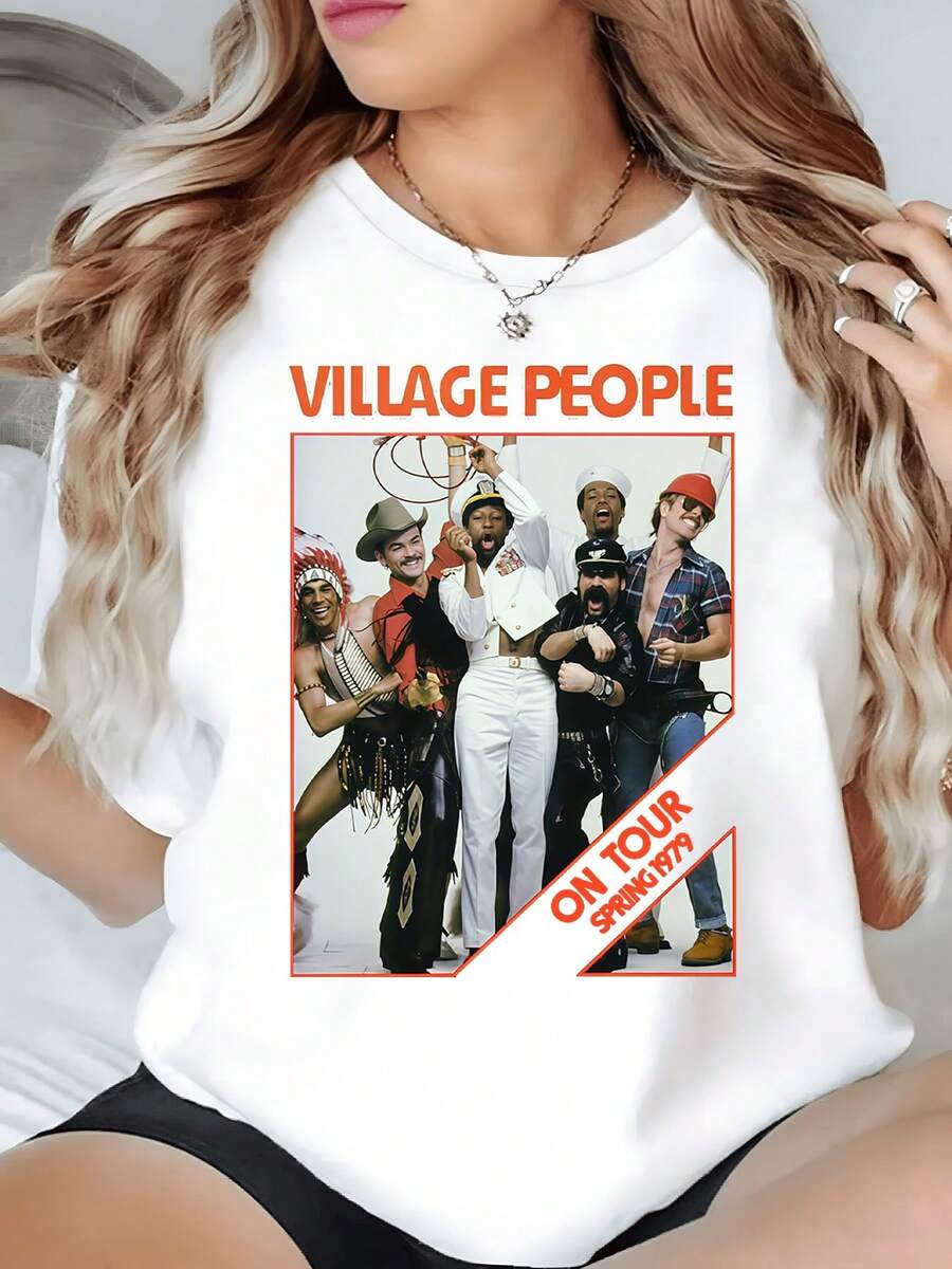 Grupo de personas con atuendos coloridos celebrando la música y la diversidad mostrando energía y unión en una composición artística camiseta de mujer moderna casual de manga corta cómoda para uso diario - Blanco - Ver 1