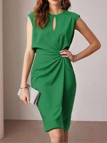 Vestido corto tipo cadera liso estilo francés, elegante y moderno, nueva colección primavera 2026 estilo europeo americano - Verde - Ver 1