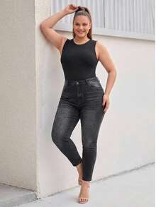 High Waist Dark Wash Tummy Tuck Skinny Plus Size Woman Denim Jean - Black - View 2