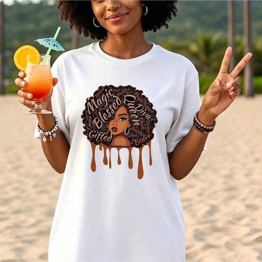 Camiseta Casual Magic Queen para Mujer, Estampado Gráfico, Manga Corta, Estilo Urbano Retro Chic, Camiseta Holgada Casual para Todas las Temporadas 2026, Elegante Estilo Nuevo de Primavera Verano, Regalo Ideal para Amigos y Familiares, 100% Algodón, Duradera - Blanco - Ver 1