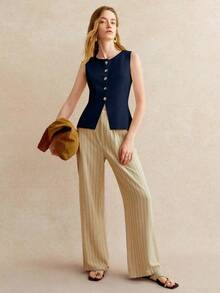 Knit Blouse – Round Neck, Front Buttons – Elegant And Minimalist Design – Perfect For Everyday Wear - 海軍藍 - 查看 4