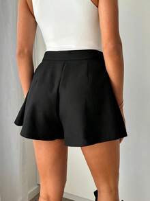 Shorts de pierna ancha unicolor con bolsillo oblicuo - Negro - Ver 2