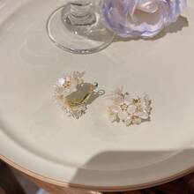 JOJELOO 1Pair White Shell Flower Earrings, Gold Plated With Sparkling Rhinestone, Delicate Floral Studs For Women, Great For Wedding & Daily Wear - Earrings - View 4